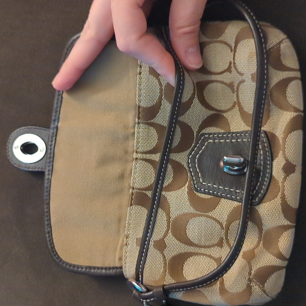Coach tan/brown pocket wristlet - Picture 4 of 5